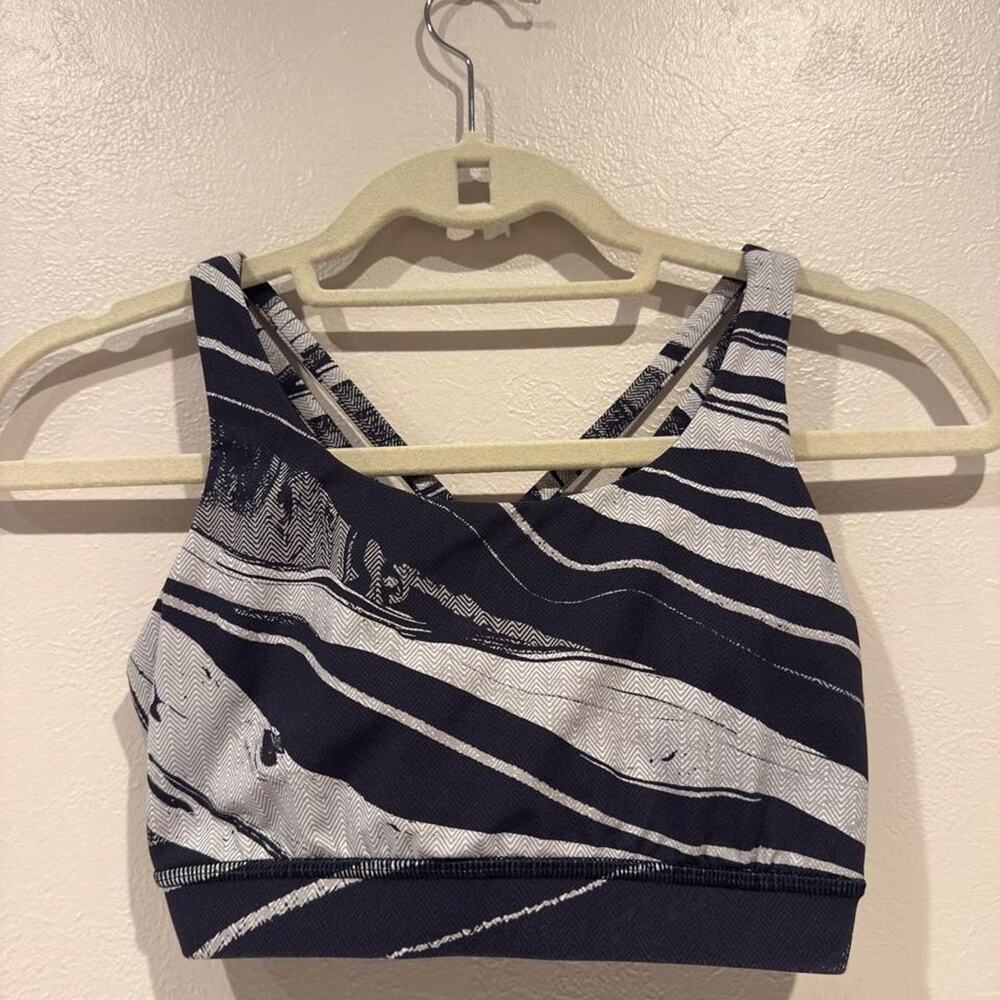 Lululemon black white strappy sports bra